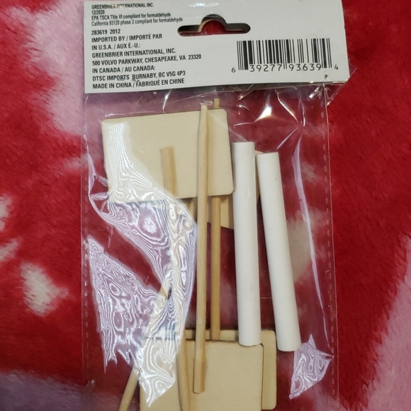 Chalk and signs - Picture 3 of 5